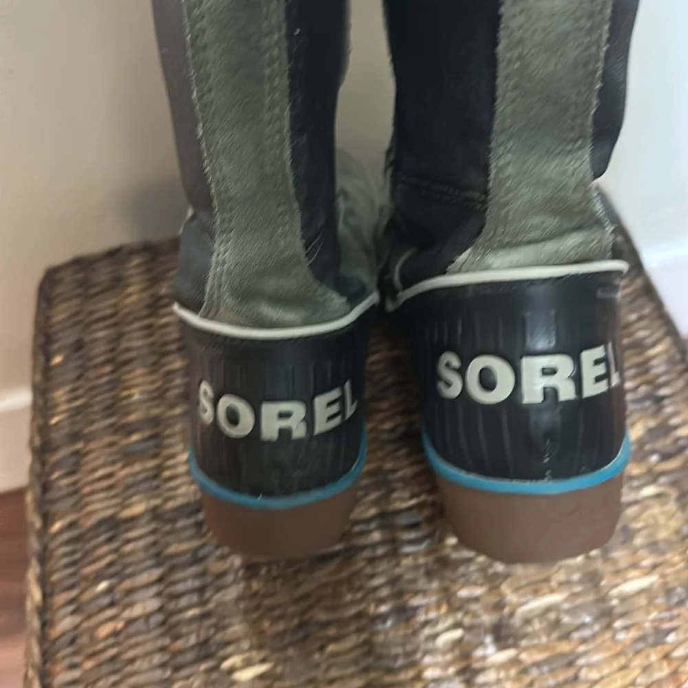 SOREL Suede Tivoli II Hiking Boots - Picture 5 of 10